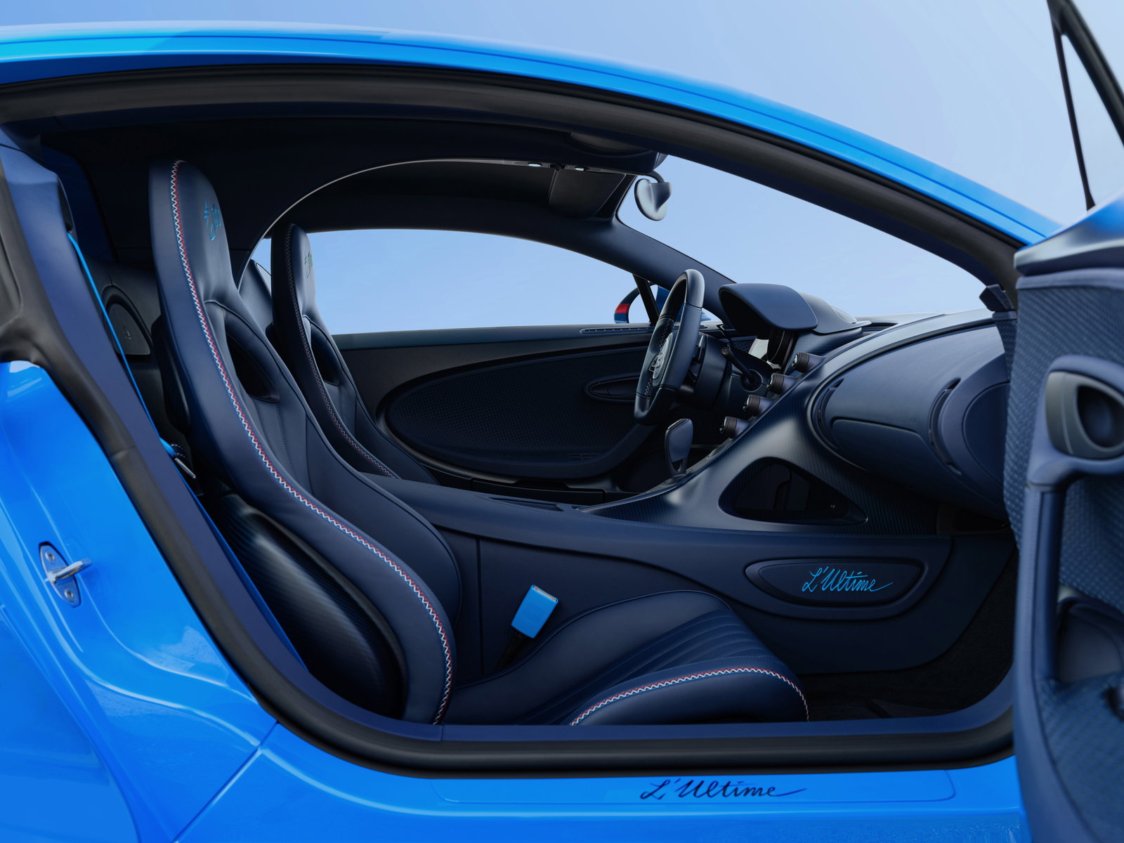 Bugatti Chiron L'Ultime - interior